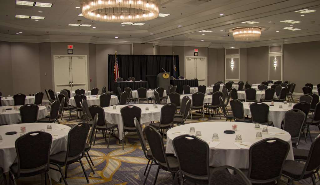 Doubletree By Hilton Wichita Airport Hotel Étterem fotó