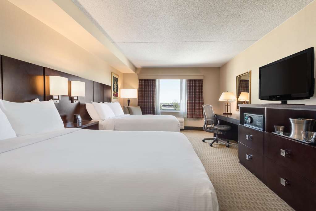 Doubletree By Hilton Wichita Airport Hotel Szoba fotó